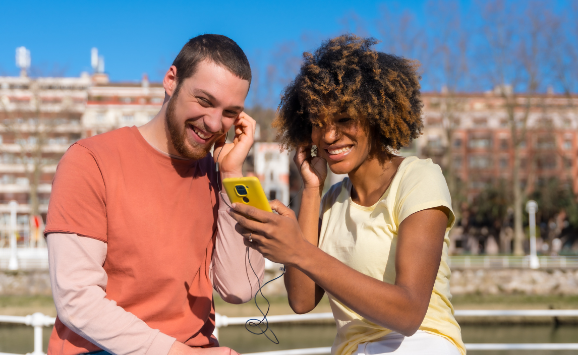 E se all’altro capo del telefono ci fosse il tuo cantante del cuore?